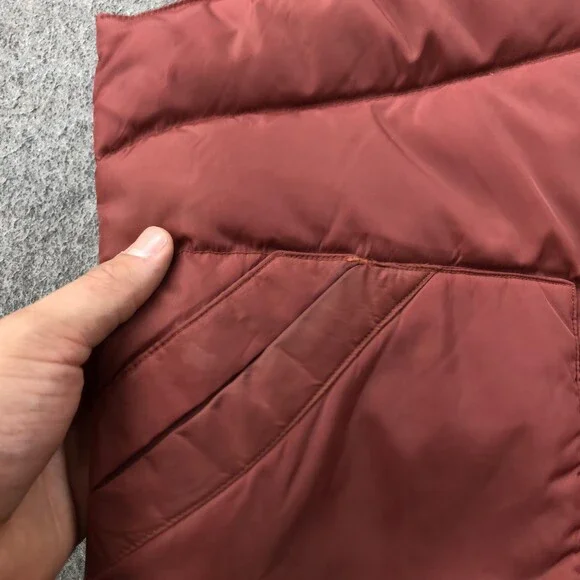 Camel Goose Down Vest Mens Medium Reversible Red Tan Puffer Quilted Snap Front - Picture 6 of 15